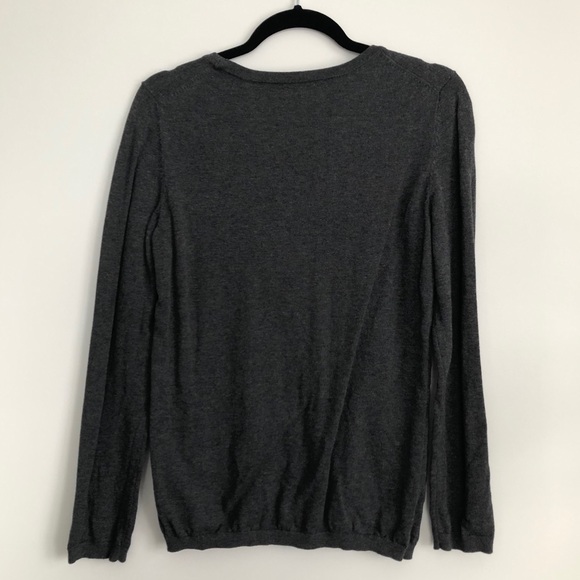 ✨3/$30✨ NWOT- TOMMY HILFIGER SWEATER W JEWELS - Picture 2 of 4